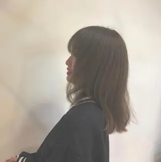 セミロング カラー マルヤマ リナの眉毛・アイブロウイメージ