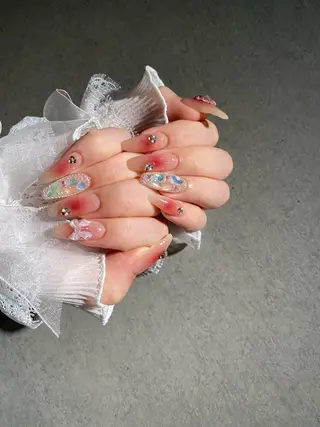 ネイル I-nailロング /ワンホン/キラキラのネイルデザイン