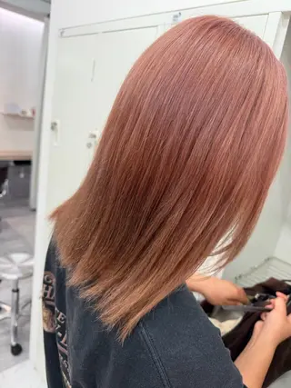ミディアム カラー 松永 果菜のヘアスタイル