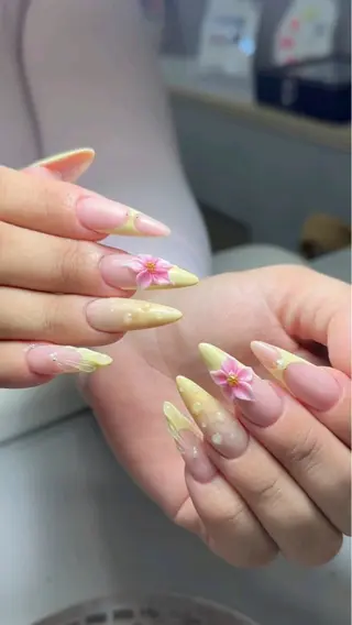 ネイル Umee Nailのネイルデザイン