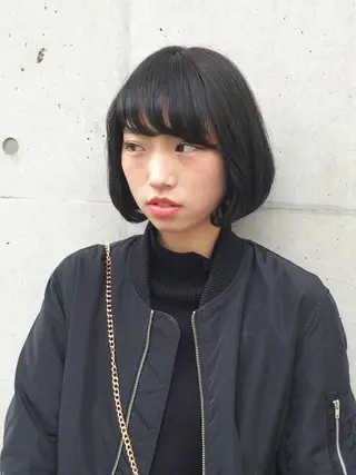 ミディアム カラー ハイトーン特化🤍 浦住のヘアスタイル