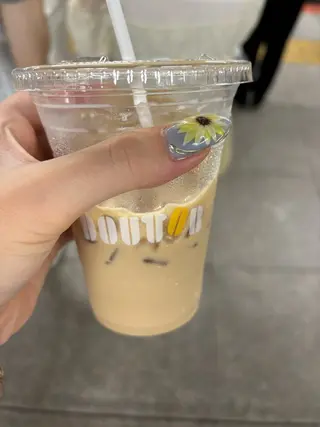 ネイル Lani🌈Nail Konatsuのネイルデザイン