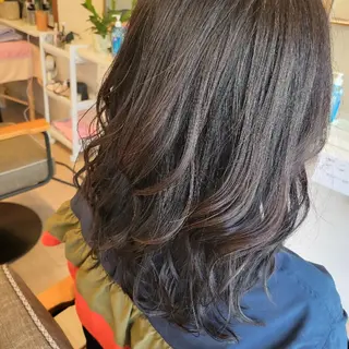 セミロング Coumi 女性専用美容室のヘアスタイル