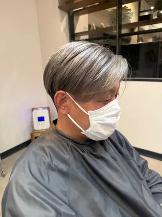 カラー メンズ 深見 真由のヘアスタイル