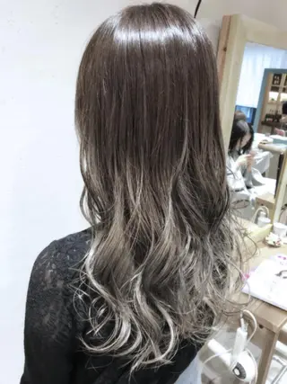 ロング カラー パーマ ヘアアレンジ メンズ キッズ ネイル マツエク・マツパ バレイヤージュ/ 髪質改善/渡邉悟🌱のヘアスタイル