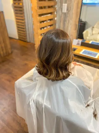 ミディアム カラー Luzir⭐︎ GEN⭐︎のヘアスタイル