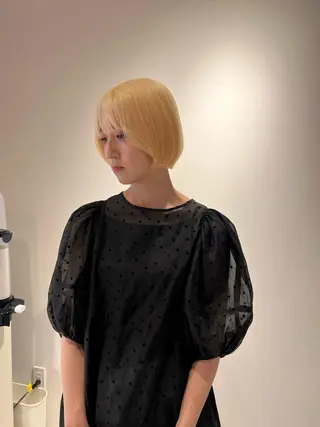 ショート カラー io濱川 遥のヘアスタイル