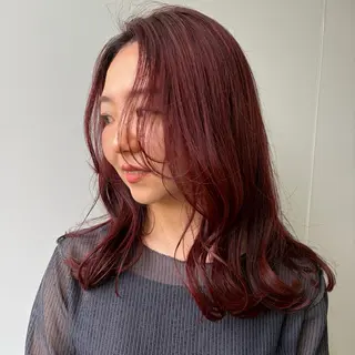 セミロング カラー 松本 茜のヘアスタイル