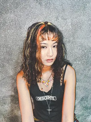 セミロング カラー デザインカラー⭐︎★ 🐆hyo🐆のヘアスタイル