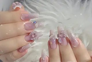 ネイル D-BEAUTY Nailsalonのネイルデザイン
