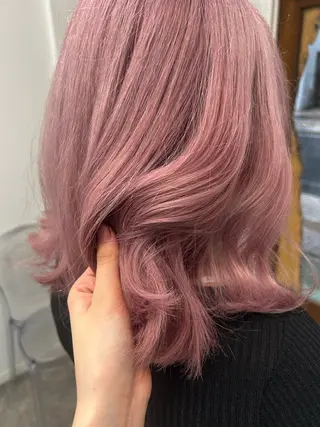 ミディアム カラー 木藤 優杏のヘアスタイル