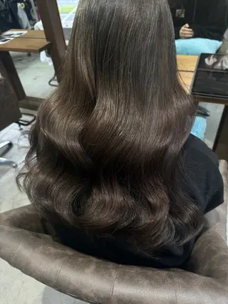 ロング 神谷 亜結美のヘアスタイル