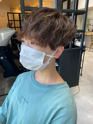 ショート パーマ 似合う髪型見つけます AYAKAのヘアスタイル