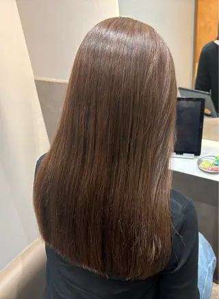 ロング 友利 眞帆のヘアスタイル