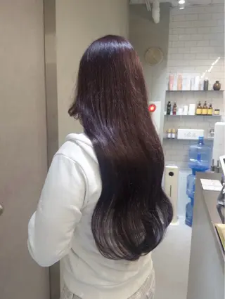 カラー 平山 結実のヘアスタイル