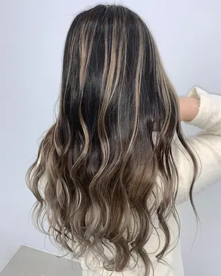 ロング 山田 絵里菜のヘアスタイル