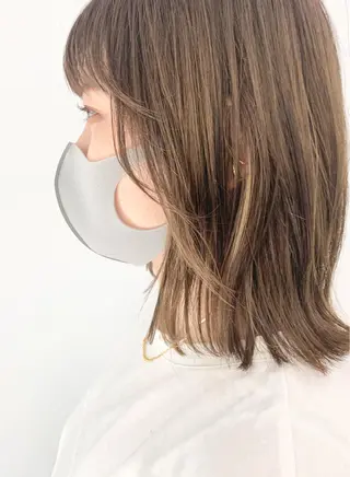 セミロング カラー パーマ ヘアアレンジ メンズ キッズ ネイル マツエク・マツパ レイヤーカット／ 巻ける縮毛矯正のヘアスタイル