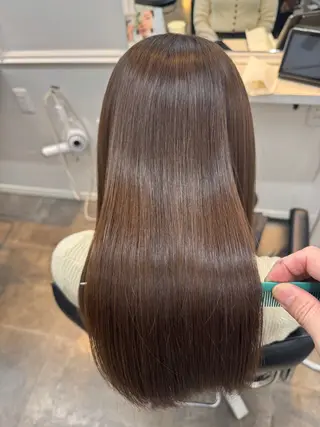 ミディアム ウィステリア アネックスのヘアスタイル