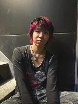 カラー 中山 千尋のヘアスタイル
