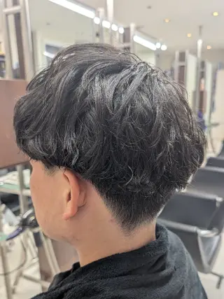 パーマ TONI＆GUY酒井 紅氏朗のヘアスタイル