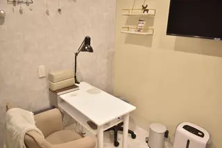 ネイル salon UNE LMA見習いスタッフのネイルデザイン