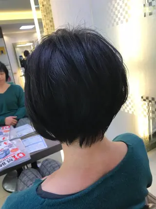 ショート 髪質改善縮毛矯正/暖 色カラー/ウエダカナのヘアスタイル