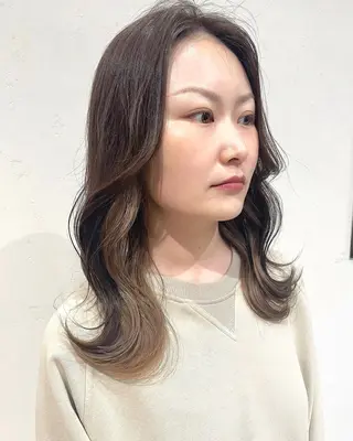 セミロング 🫧レイナ 🫧 ツヤ髪/艶カラー🫧のヘアスタイル