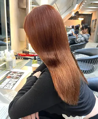 セミロング カラー ブリーチ特化 梅田本多翔のヘアスタイル