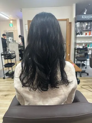 ロング パーマ シシド イブキのヘアスタイル