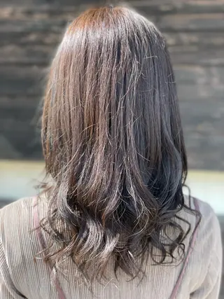 カラー 梅田 拓実のヘアスタイル