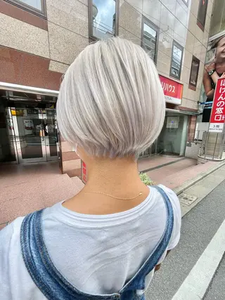 ショート カラー ブリーチ専門美容師 谷合純一のヘアスタイル