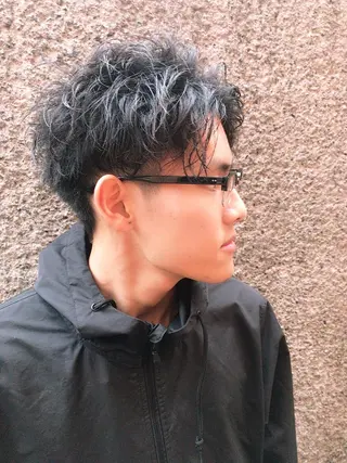 ショート カラー パーマ ヘアアレンジ メンズ ちこ .のヘアスタイル