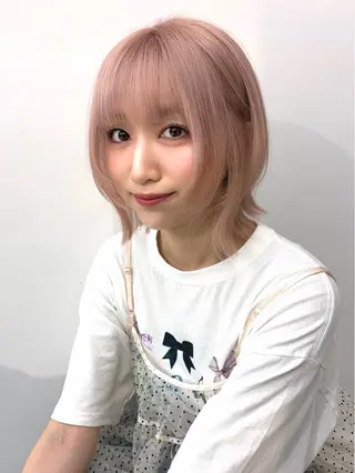 ミディアム ボブ/ミルクティー KOUGAのヘアスタイル