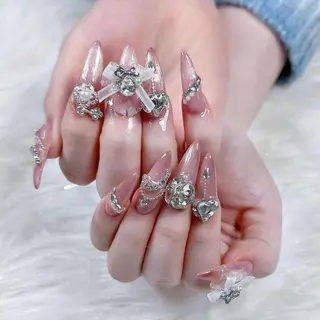 ネイル Hin Hana Nailのネイルデザイン