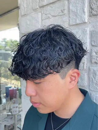 パーマ メンズ アタ ムのヘアスタイル