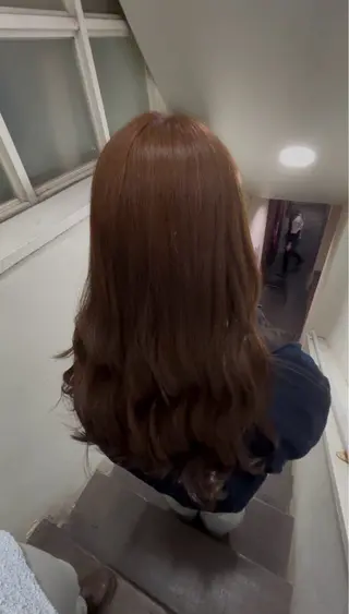 ロング カラー NOA/トレンドヘア ブリーチなし艶カラーのヘアスタイル