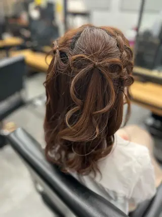 ヘアアレンジ 川畑 花菜のヘアスタイル