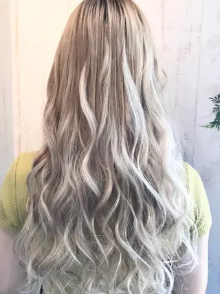 ロング カラー ヘアアレンジ 大阪レミーエクステ チビ編み込みのヘアスタイル