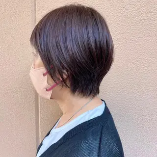 ショート カラー 丸岡 美穂のヘアスタイル