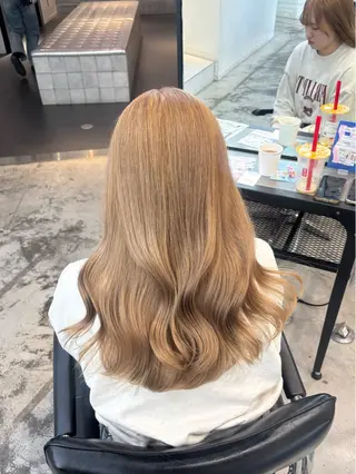 ロング カラー レイヤー sala 推しカラー職人🎀のヘアスタイル