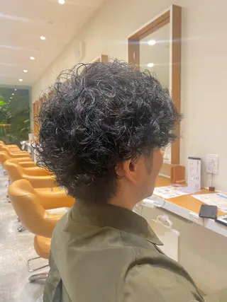 パーマ メンズ 波津久 鈴愛のヘアスタイル