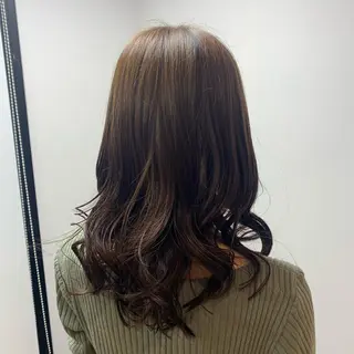 ミディアム 蓼沼 由莉のヘアスタイル