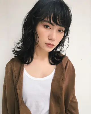 ミディアム カラー パーマ ヘアアレンジ 松田 亮葉のヘアスタイル