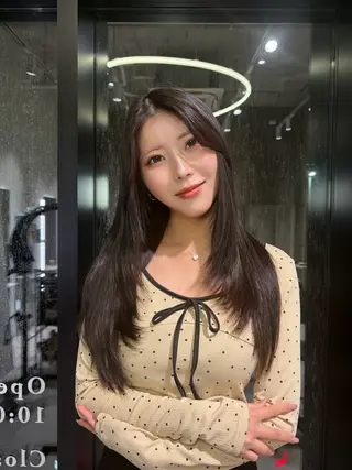 ロング 中村 佳菜のヘアスタイル