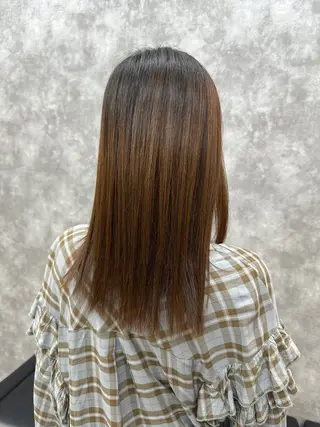 ミディアム Azule なつめのヘアスタイル