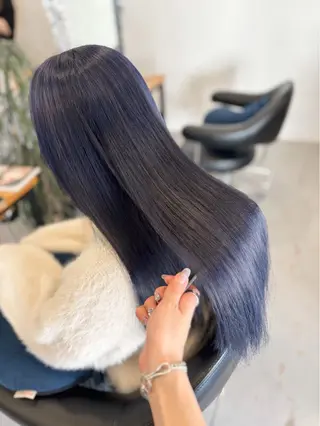ロング 浅原 恵樹のヘアスタイル