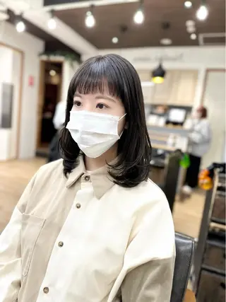 ミディアム カラー パーマ ヘアアレンジ メンズ キッズ ネイル マツエク・マツパ アイブロウ 似合せレイヤー/ 柔らか透明感カラーのヘアスタイル