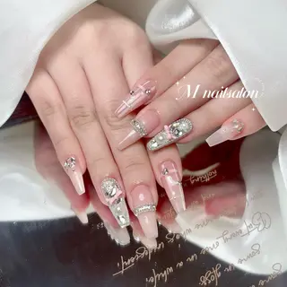 ネイル 🎀M nails✨ ビューティーのネイルデザイン