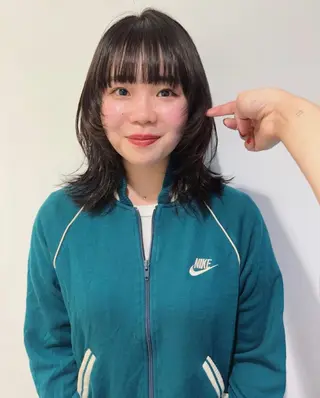 ミディアム カラー senmyo naoのヘアスタイル