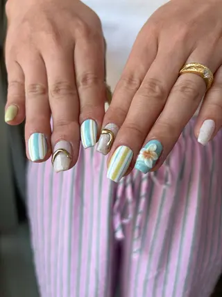 ネイル 手描き🌸ニュアンス monny nailのネイルデザイン